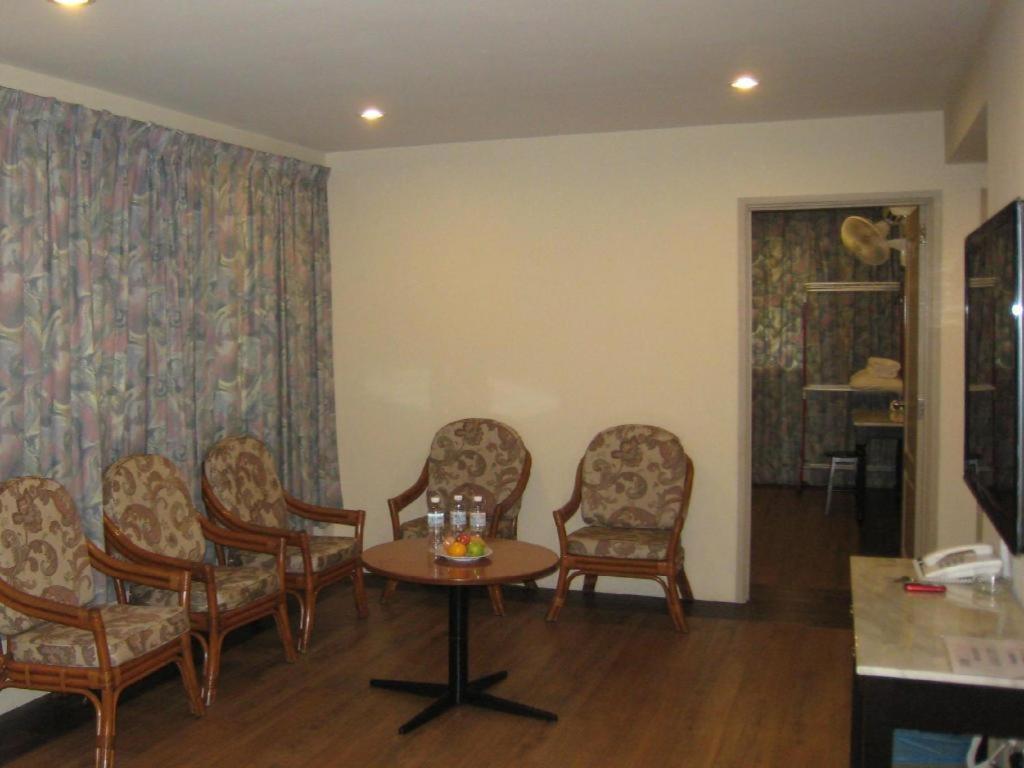 Hotel Ww Kl Куала Лумпур Екстериор снимка
